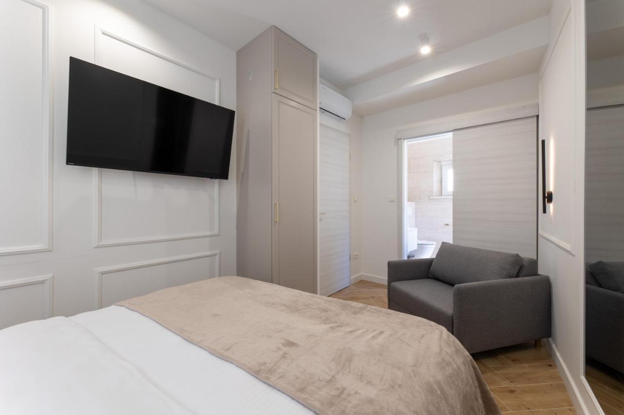 Palace Luxury Rooms Split Exterior photo